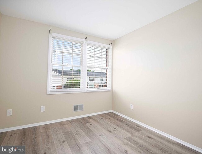 Building Photo - 224 Drexel Dr