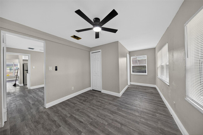 Building Photo - 500 E Broward Blvd