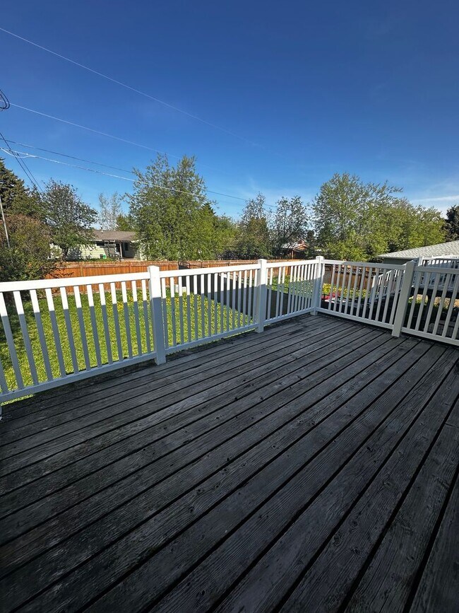 Building Photo - 43 N 25th Ave