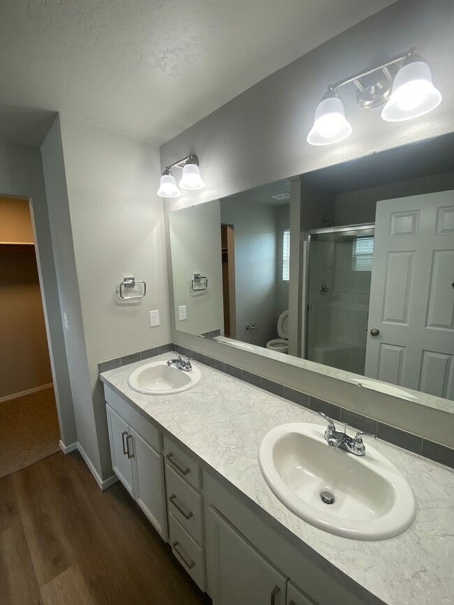 Building Photo - 5214 Clearfield Ct