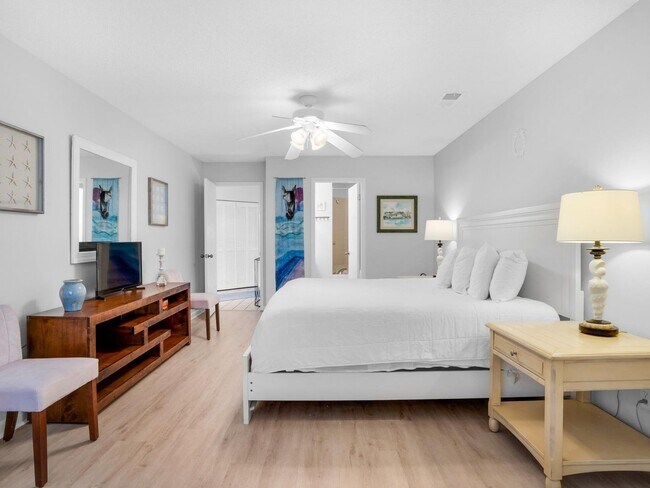 Building Photo - 3BR/3BA Fully Furnished Beach Cottage at H...