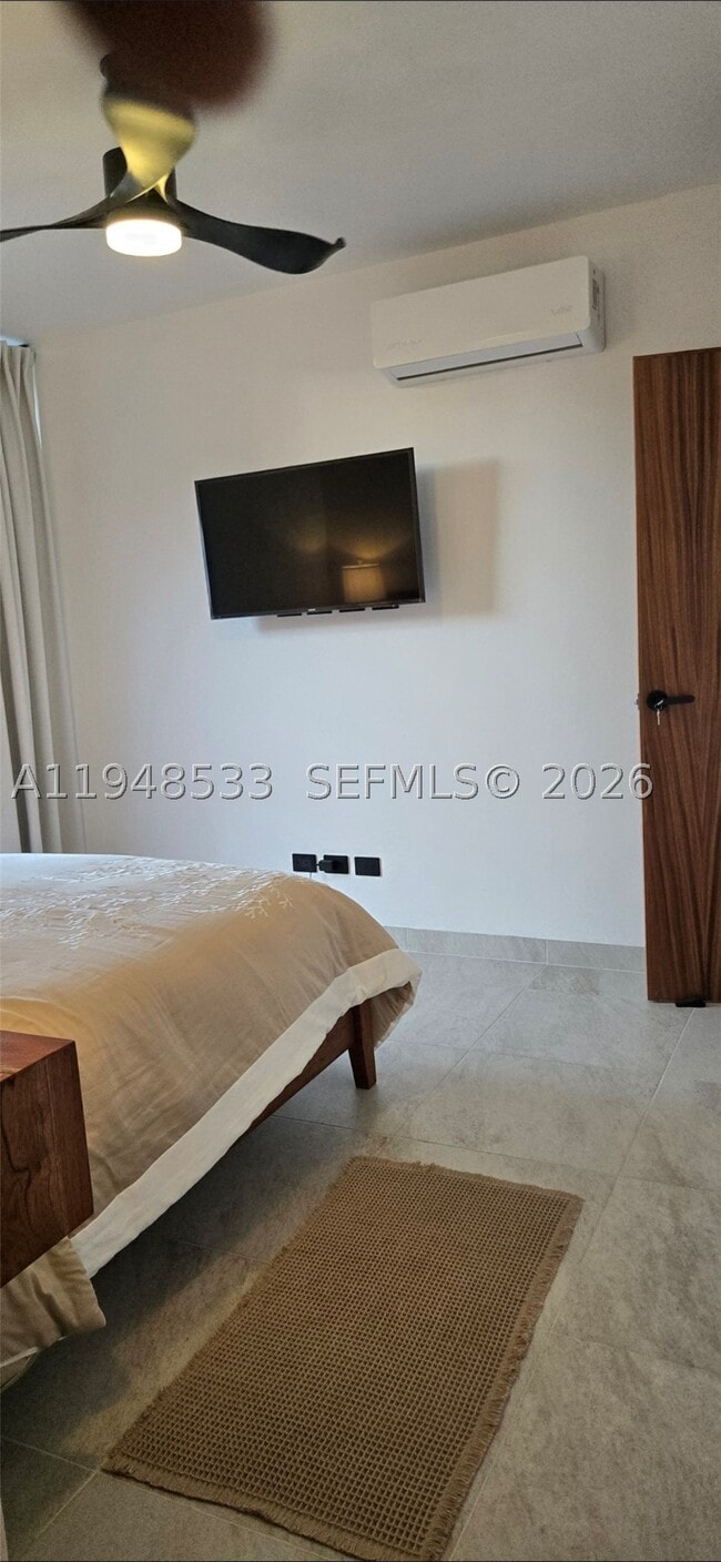 Building Photo - 121 Calle 23,entre 28 y 30,Centro 12