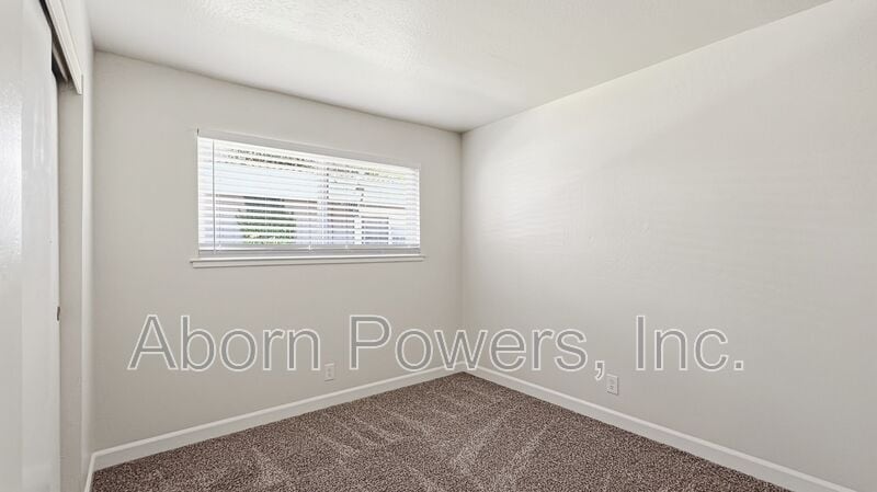 Building Photo - 2760 Coloma St