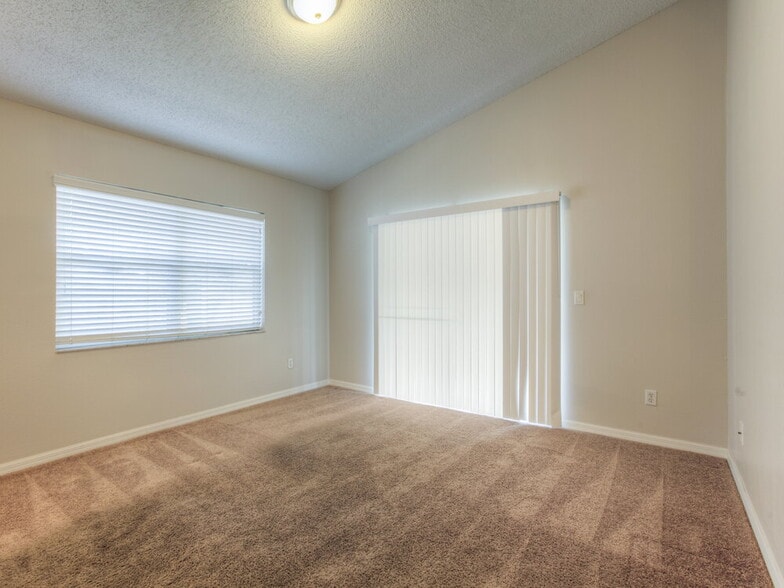 Building Photo - 1130 Ozark Ct