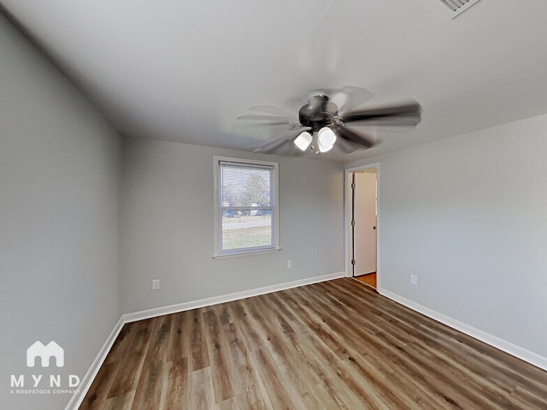 Building Photo - 1020 McDaniel Mill Rd SW