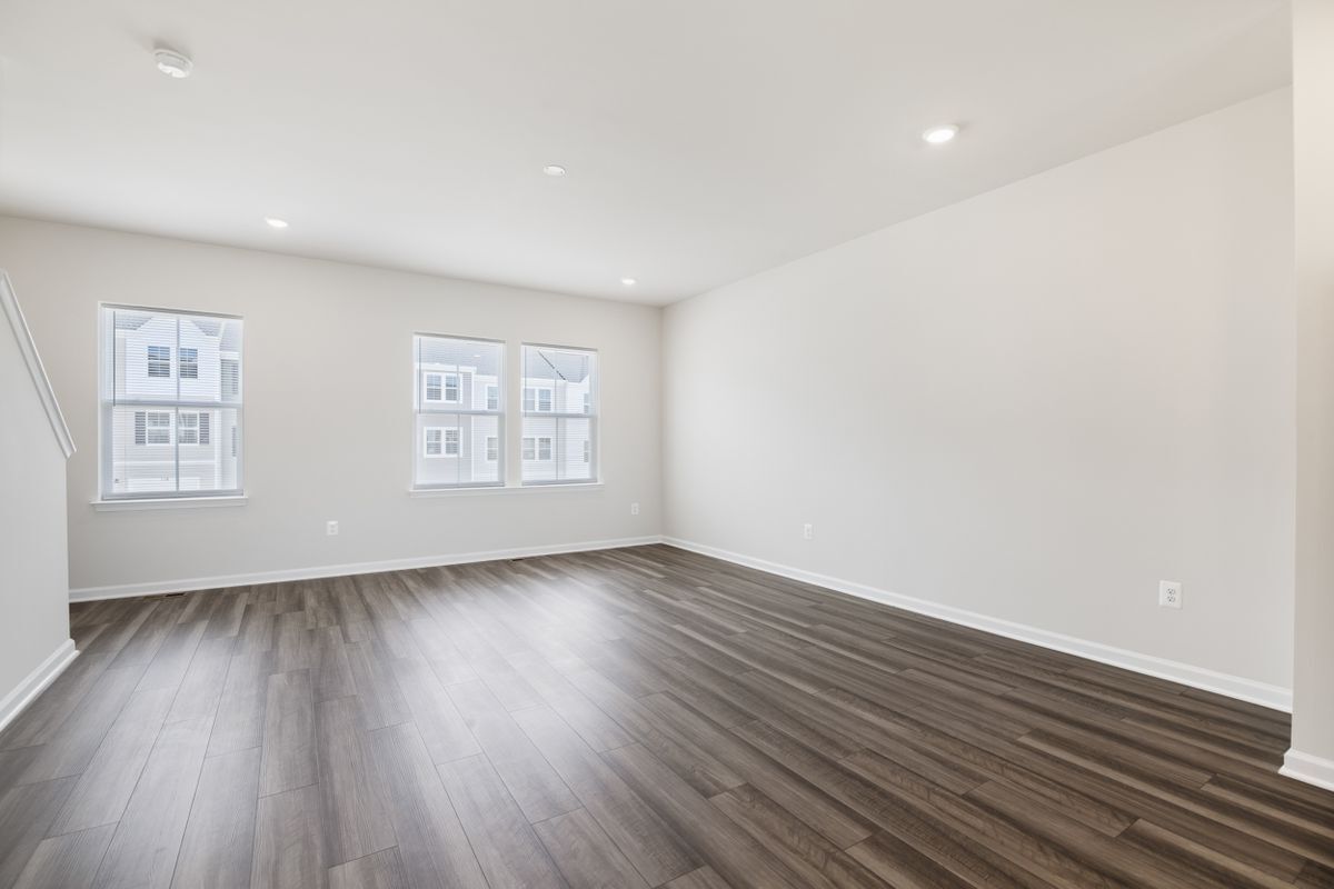 Building Photo - 105 Milburn Dr