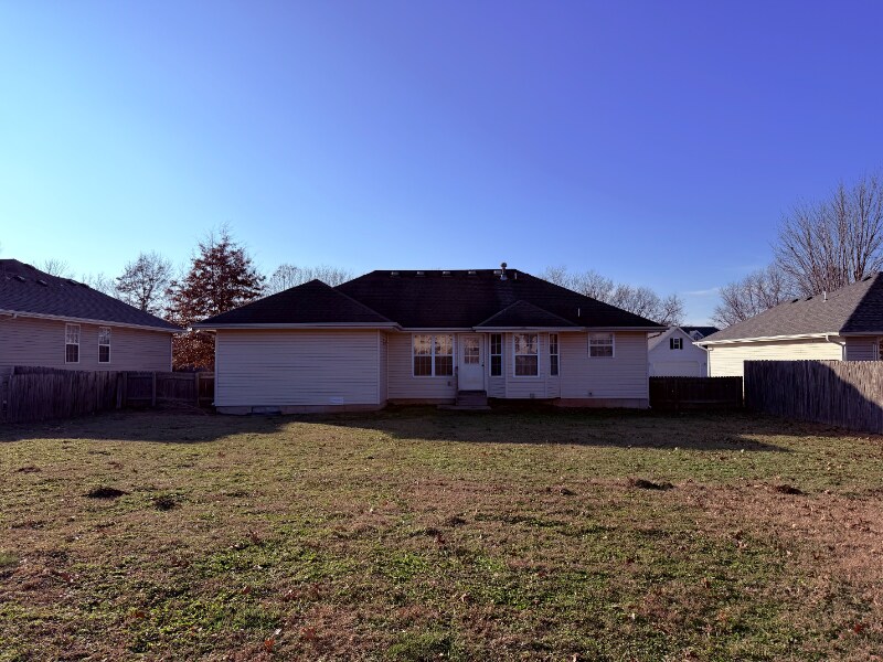 Building Photo - 1630 S Burks Ave