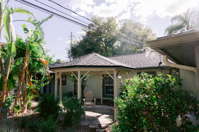 Building Photo - 2616 S Crystal Lake Dr