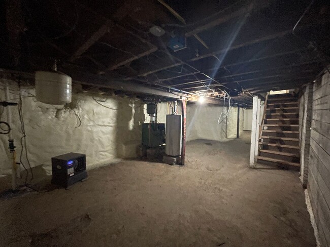 Building Photo - Fantastic 3 bedroom 1/2 Double in the Borough of Stroudsburg!