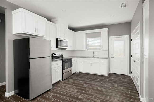 Building Photo - 101 Lauryn Dr