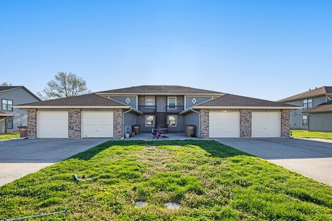 Primary Photo - 519 Sky Vue Dr