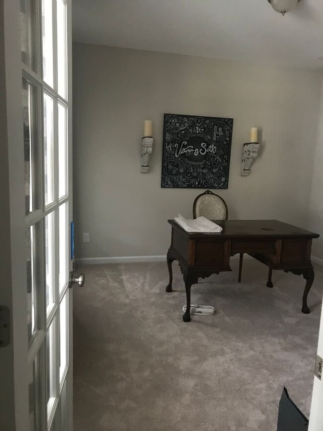 Building Photo - 319 Waybridge Way