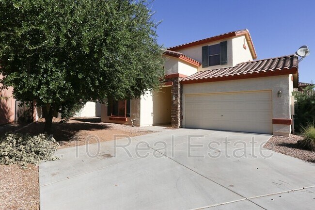 Primary Photo - 2644 E Chester Dr