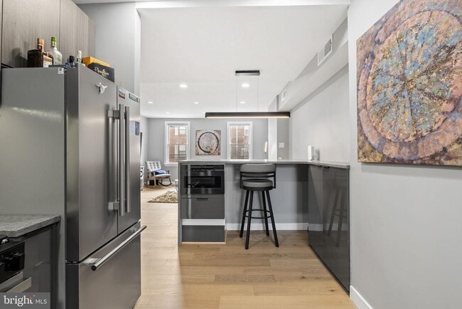 Building Photo - 311 Wharton St