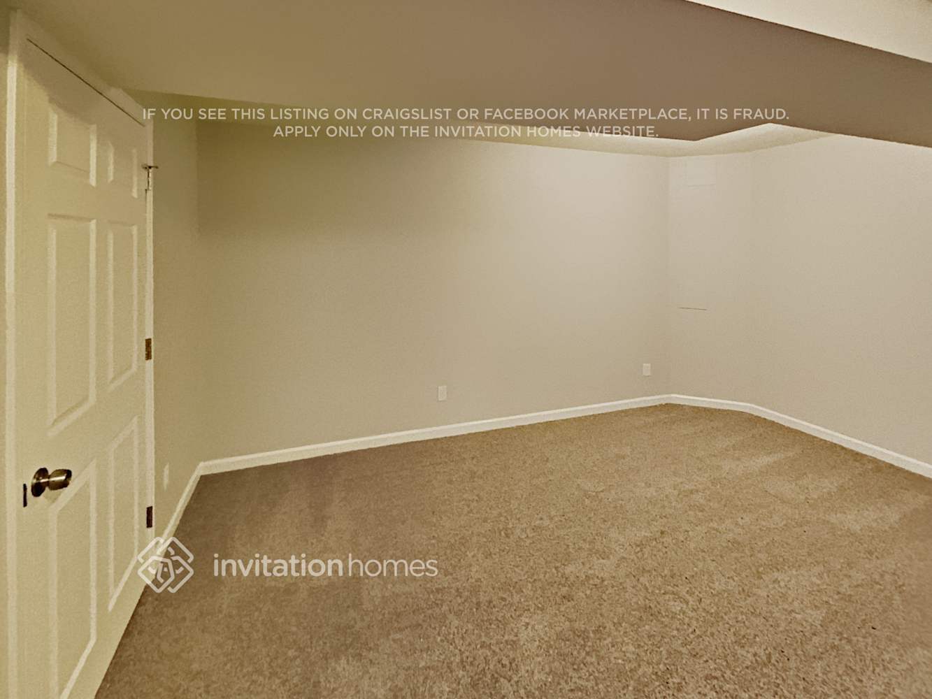 Building Photo - 3315 S Dunkirk Way