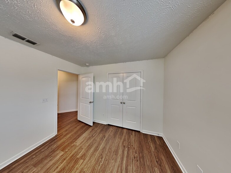 Building Photo - 2076 Red Jacket Trace