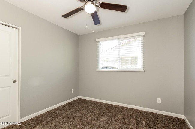 Building Photo - 3236 W Desert Cove Ave