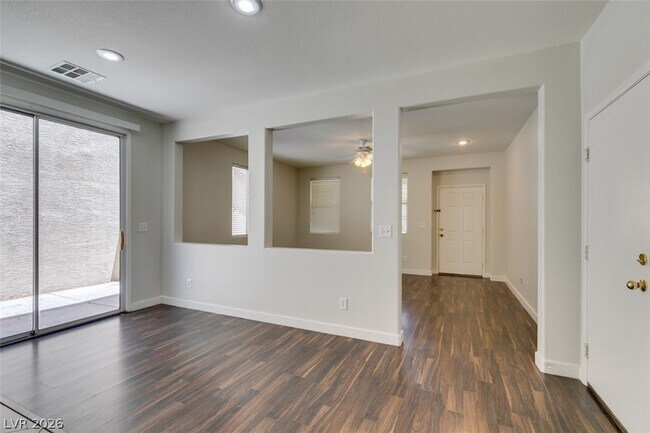 Building Photo - 6779 Winding Wood St