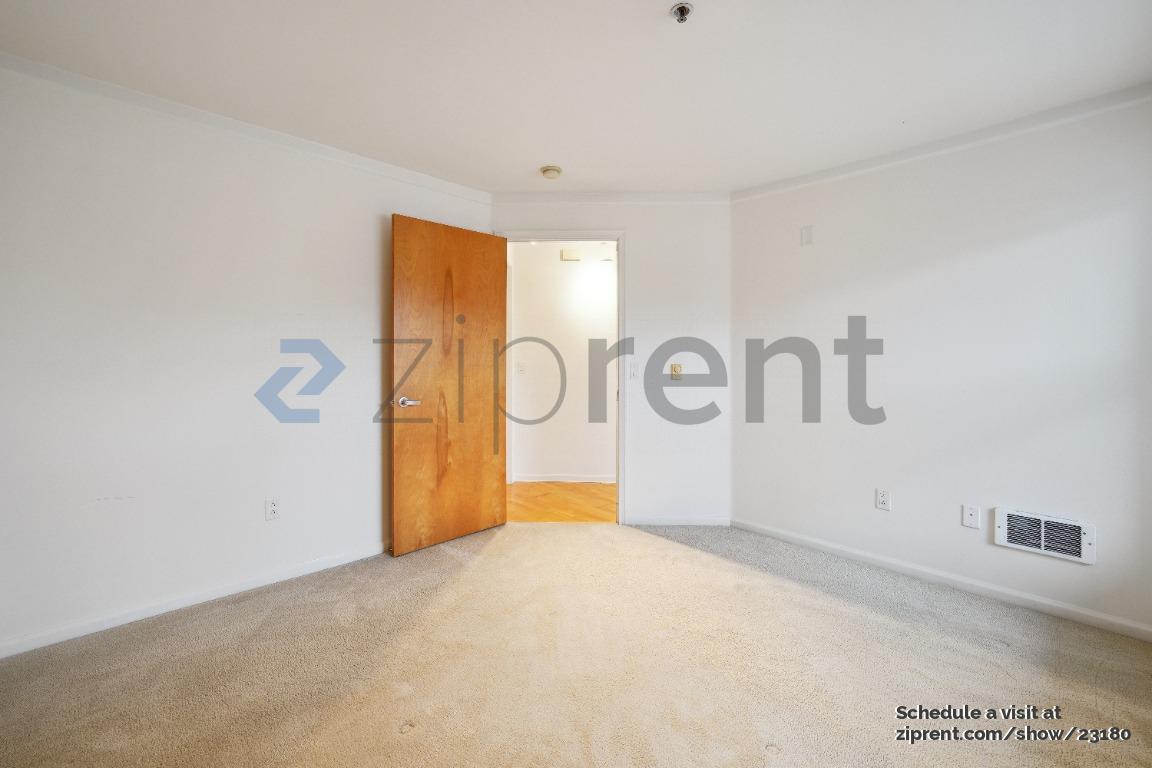 Building Photo - Unit 241