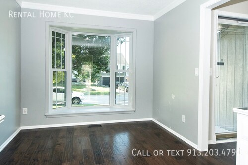 Building Photo - 582 W Layton St