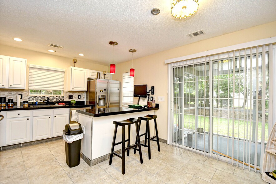 Building Photo - 1038 Portico Loop