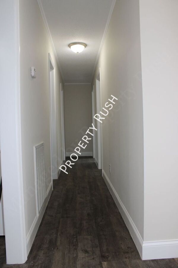 Building Photo - 209 Signal View St