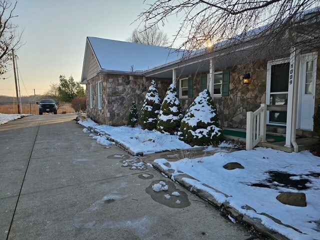 Building Photo - 1009 Woodland St SW