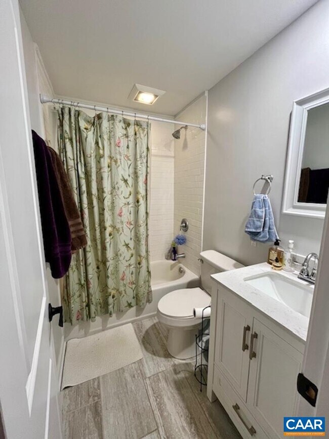 Building Photo - 603 Stagecoach Rd