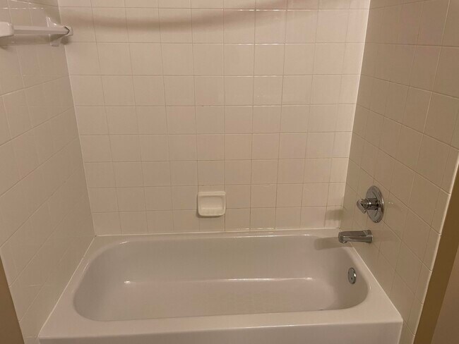 Building Photo - 1153 Fairman Way