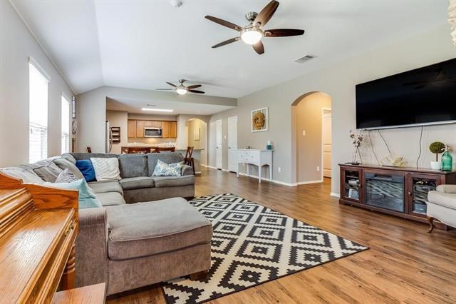 Building Photo - 1100 Cedar Hollow Dr