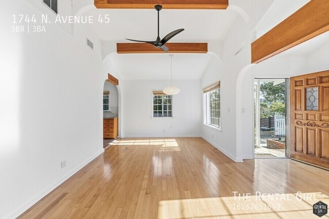 Building Photo - 1744 N Ave 45