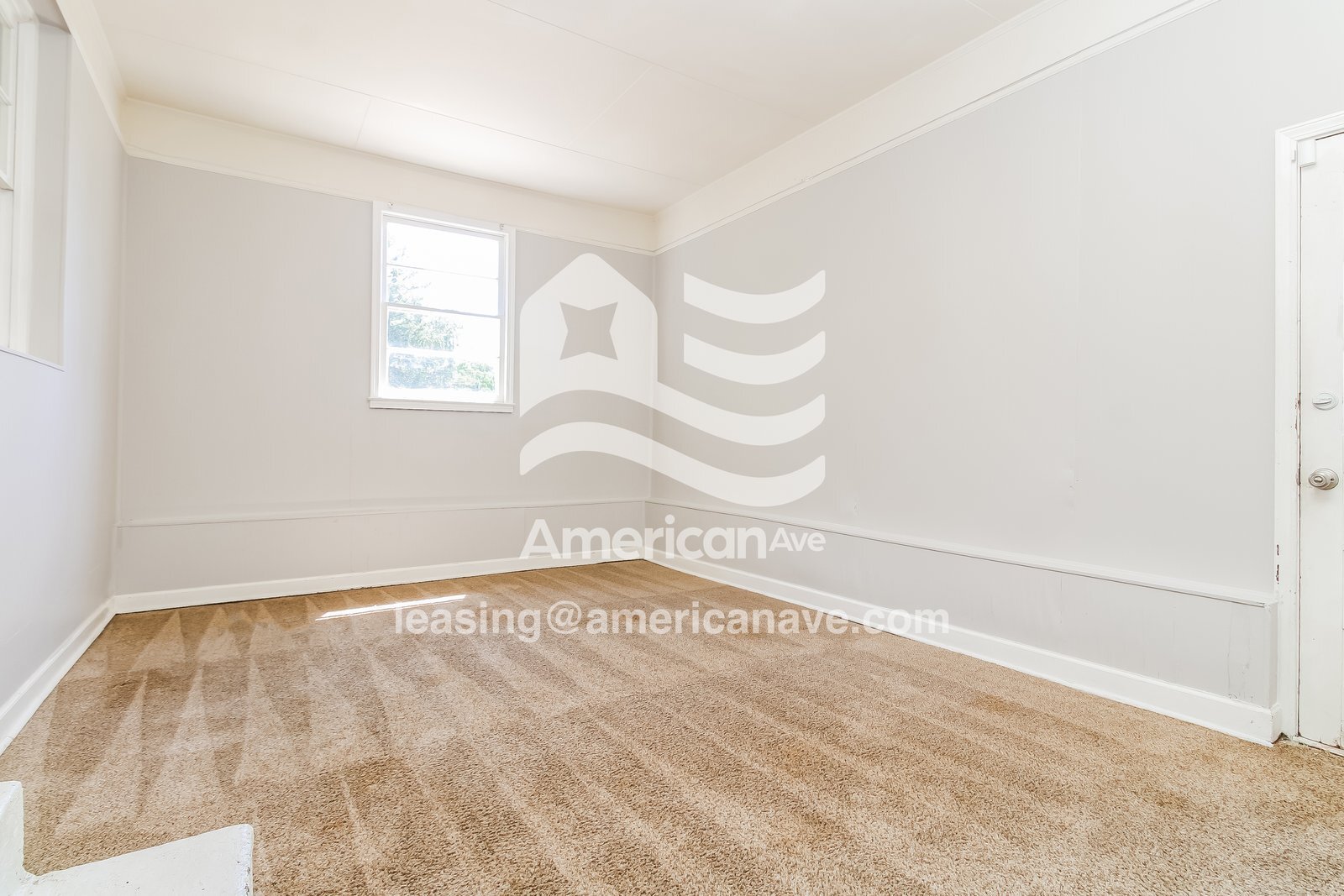 Building Photo - 5421 Meadow Dr
