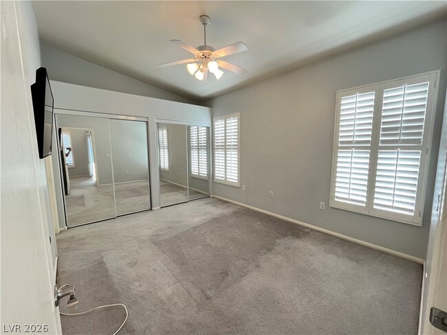 Building Photo - 2305 W Horizon Ridge Pkwy