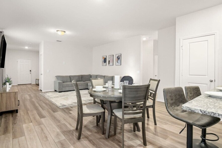 Building Photo - 12618 Galatea-SI ID1626239P