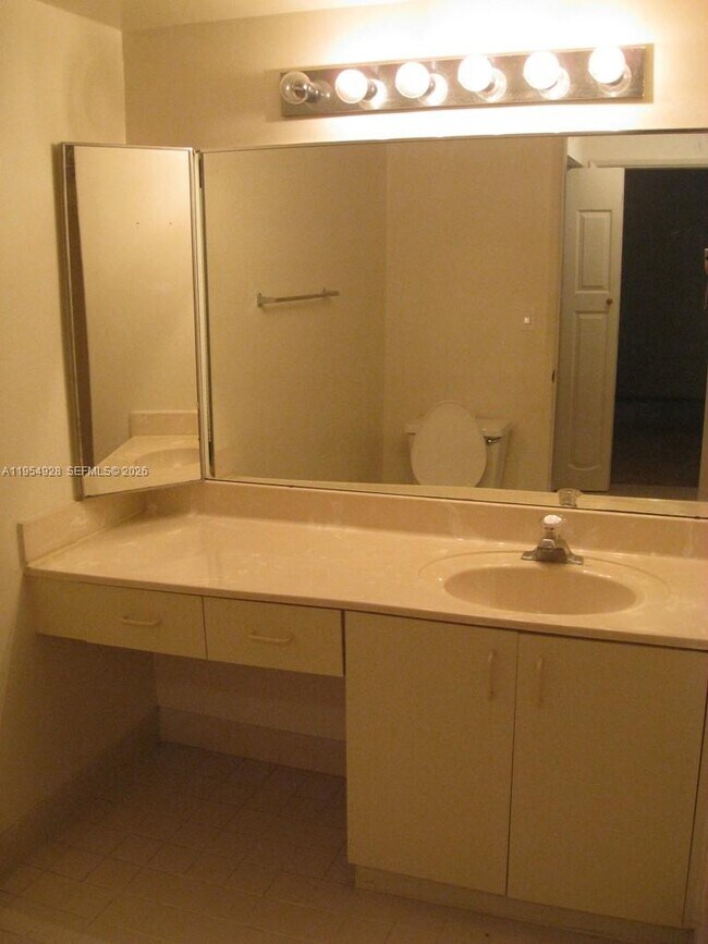 Building Photo - 4650 NW 97th Ct