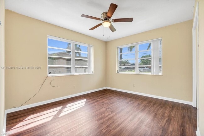 Building Photo - 3 br, 2 bath House - 4331 NW 10th St