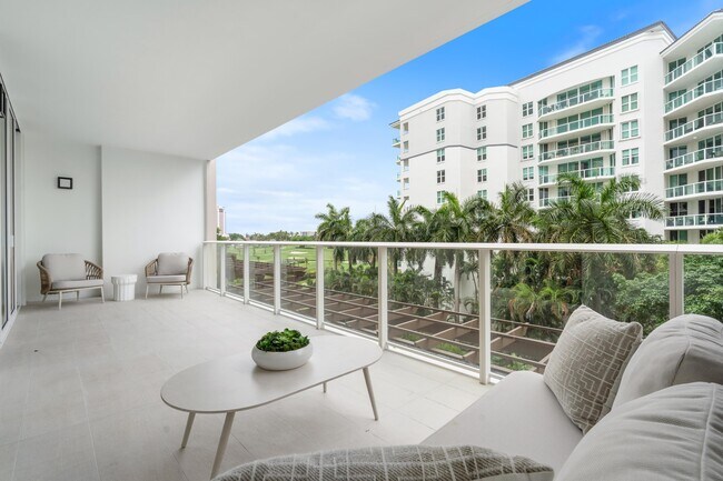 Building Photo - 220 SE Mizner Blvd