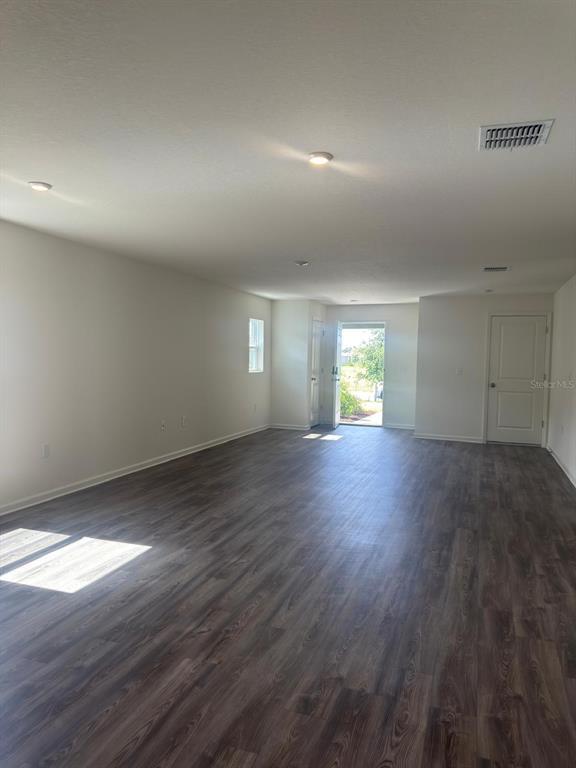 Building Photo - 993 Ambleside Dr