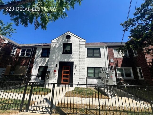 Building Photo - 329 Delafield Pl NW
