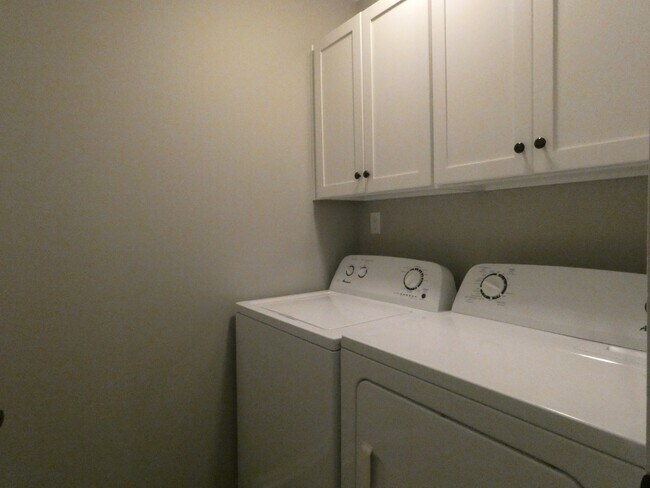 Building Photo - 9519 N Baltimore Ave