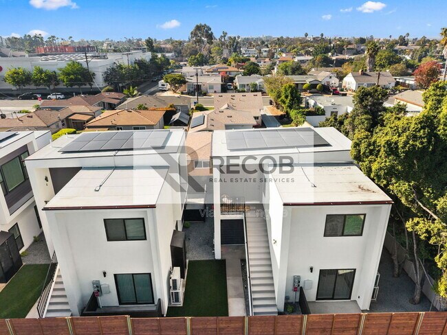 Building Photo - 6730 Mohawk St