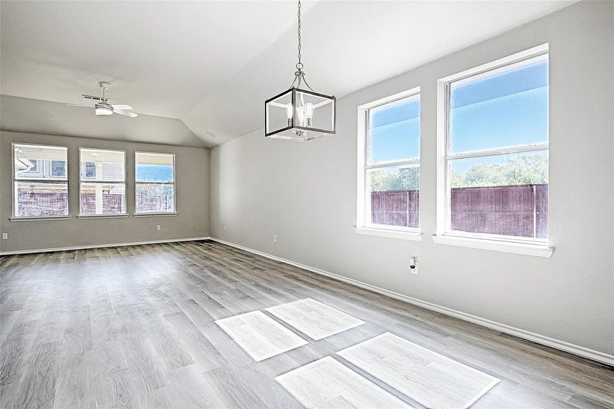 Building Photo - 3721 Mountain Ranch Rd