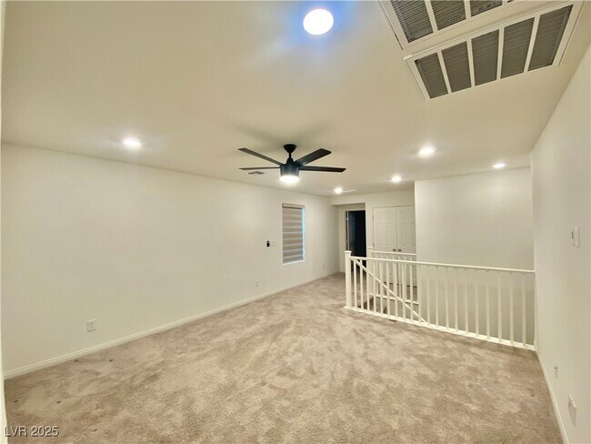 Building Photo - 5706 Holbeche St