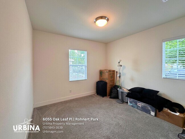 Building Photo - 6055 Oak Leaf Pl