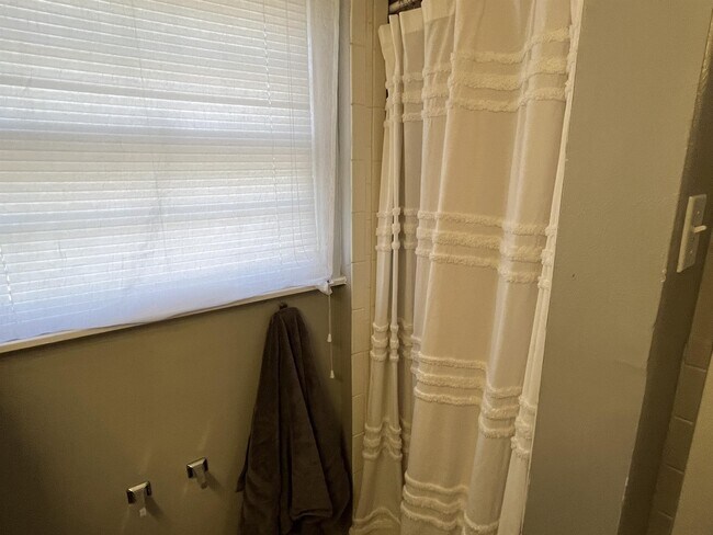 Building Photo - 3818 30th St