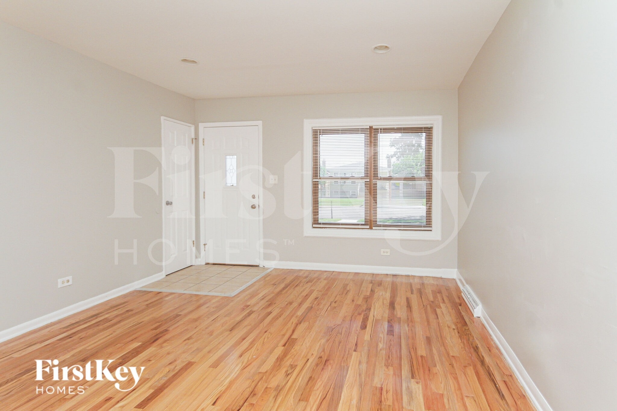 Building Photo - 7744 Lotus Ave