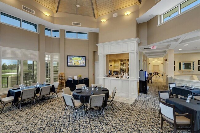 Building Photo - 2702 Prestwick Dr