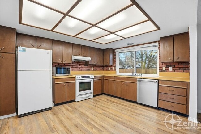 Building Photo - 9507 NW 18th Ave