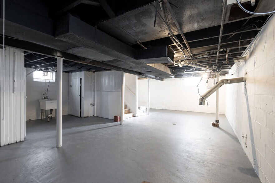 Building Photo - 11716 Coyle St