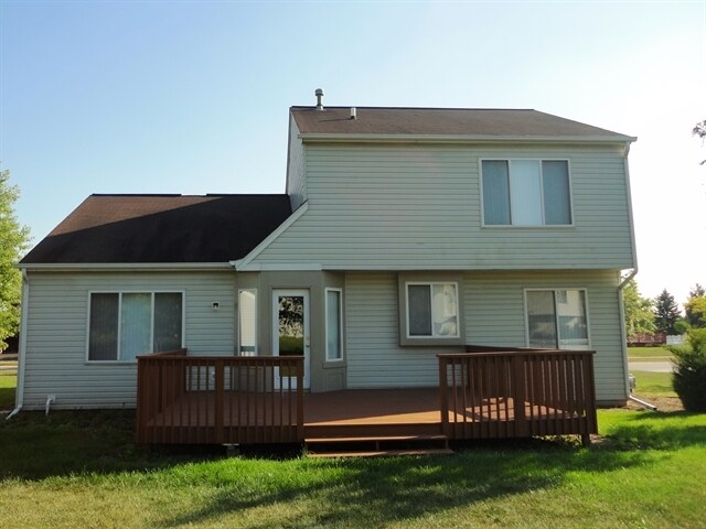 Building Photo - 3809 Landings Rd